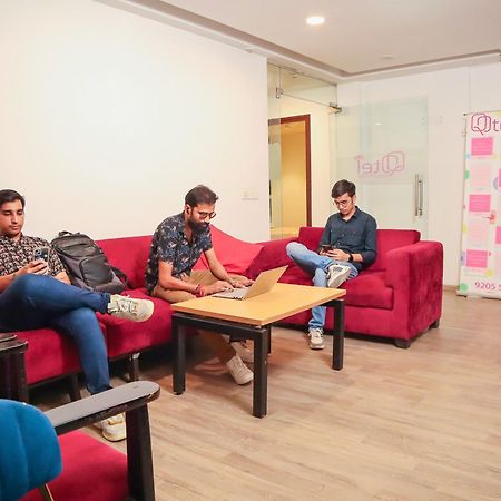 Hotel La Serene By Qotel-Gagan Vihar Anand Vihar New Delhi Buitenkant foto