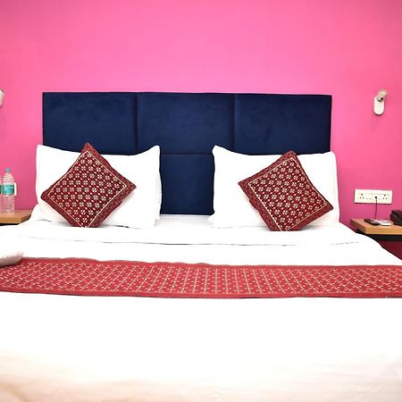 Hotel La Serene By Qotel-Gagan Vihar Anand Vihar New Delhi Buitenkant foto